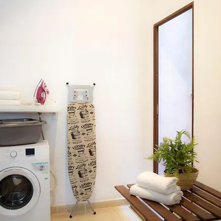 Singularstays Salvador Iv דירה *